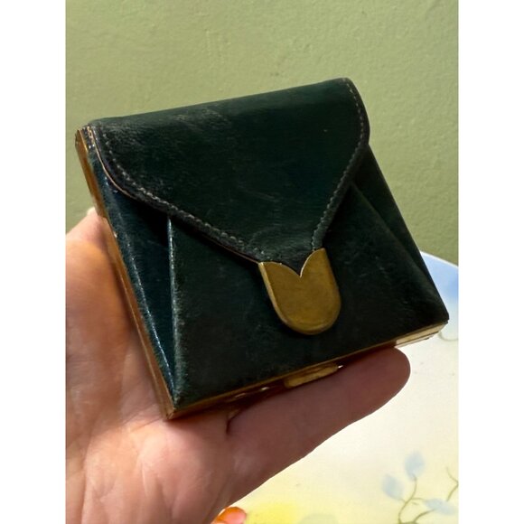 Vintage 40's Dorset 5th Ave Green Leather Compact Coin Purse - Picture 2 of 15